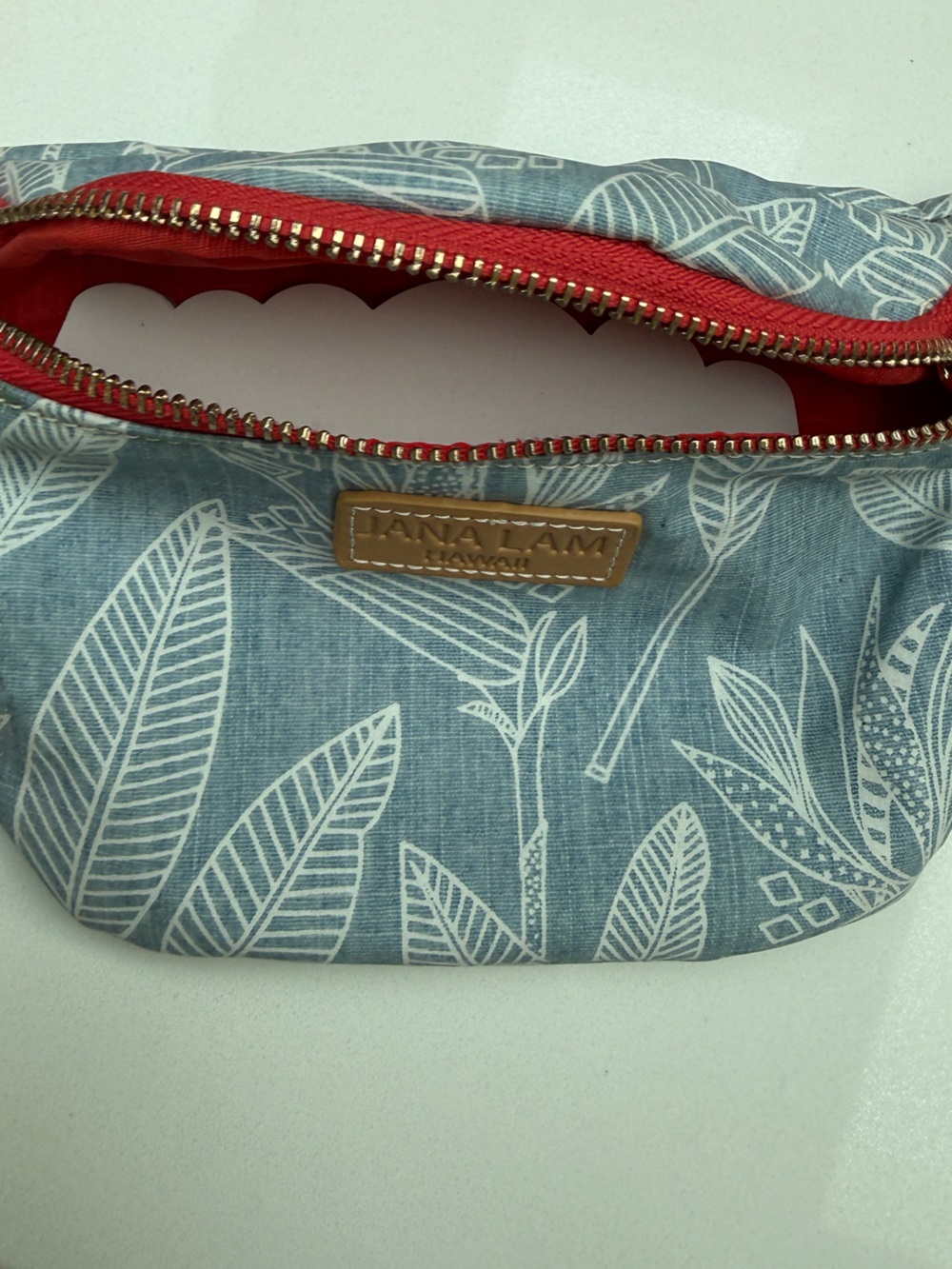 New Jana Lam Hawaii Fanny Pack - Blue Leaf Print - Picture 6 of 11